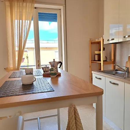 Brezza Marina A Pochi Passi Dal Mare Apartment Scauri (Lazio)