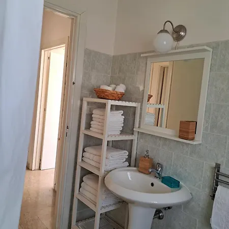 Brezza Marina A Pochi Passi Dal Mare Апартаменты *